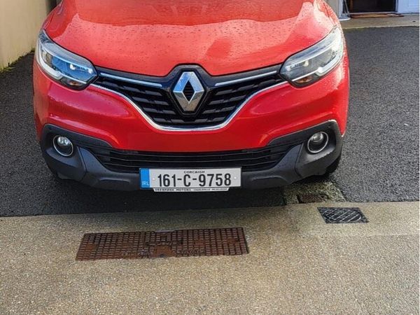 Renault Kadjar SUV, Diesel, 2016, Red