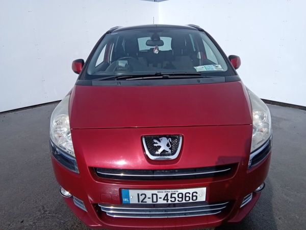 Peugeot 5008 MPV, Diesel, 2012, Red