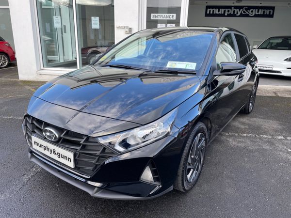 Hyundai i20 Hatchback, Petrol, 2023, Black