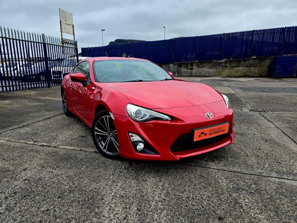 Toyota GT86 Coupe, Petrol, 2013, Red