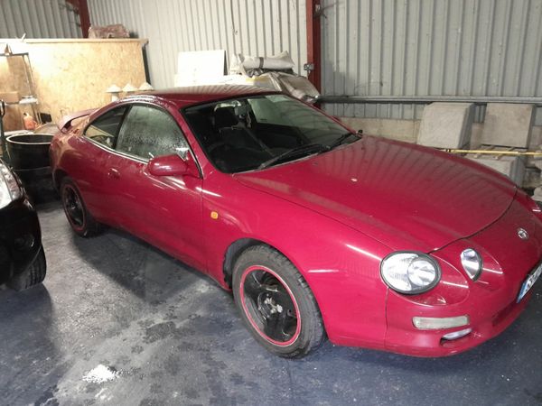 Toyota Celica Coupe, Petrol, 1999, Red