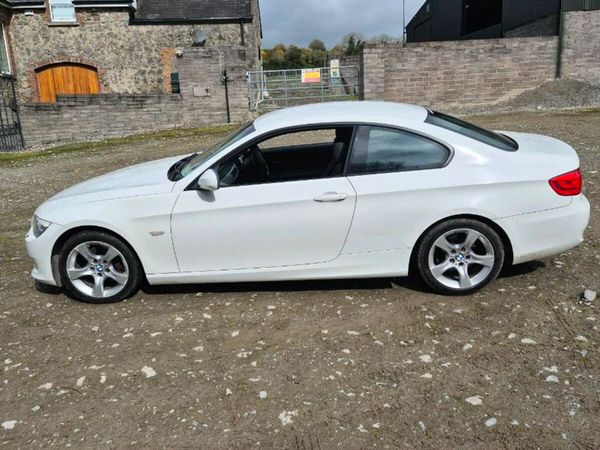 BMW 3-Series Coupe, Diesel, 2011, White