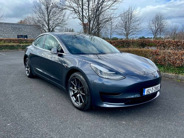 Tesla Model 3 Saloon, Electric, 2019, Grey
