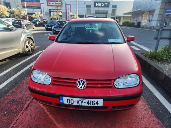 Volkswagen Golf Hatchback, Petrol, 2000, Red