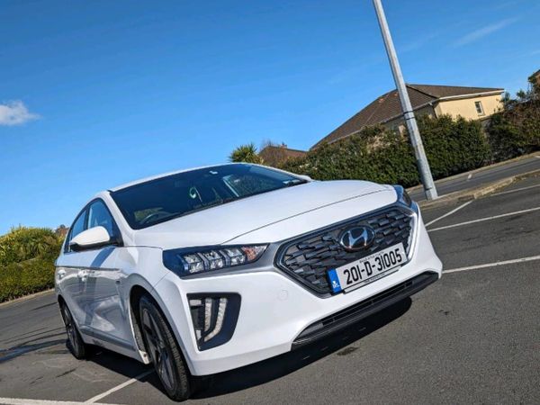 Hyundai IONIQ Saloon, Petrol Hybrid, 2020, White