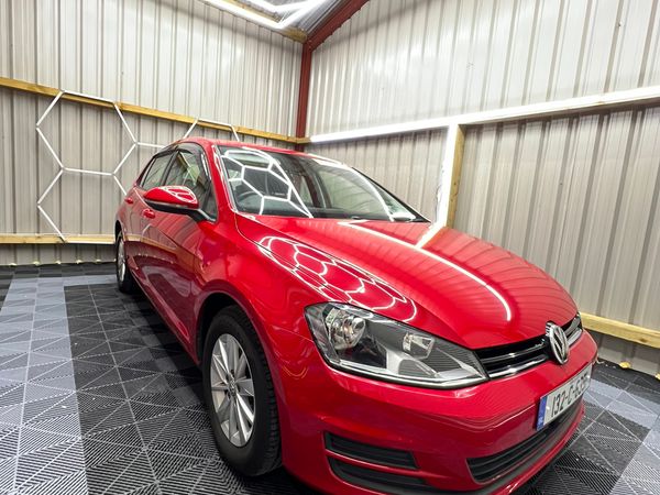 Volkswagen Golf Hatchback, Petrol, 2013, Red