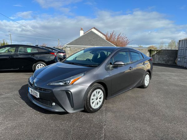 Toyota Prius Hatchback, Petrol Hybrid, 2019, Grey