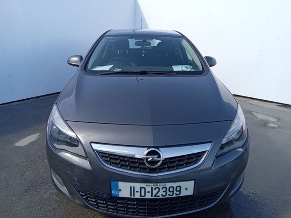 Opel Astra Hatchback, Diesel, 2011, Grey