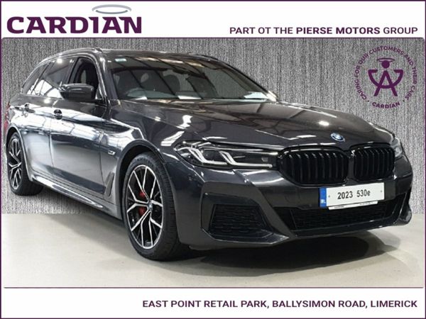 BMW 5-Series Estate, Petrol Hybrid, 2023, Grey