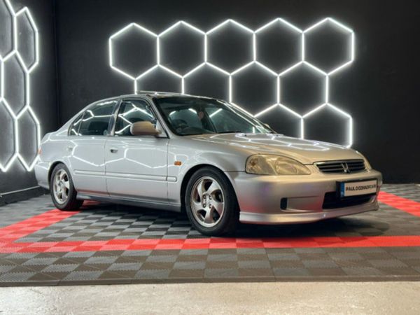 Honda Civic Saloon, Petrol, 1999, Silver