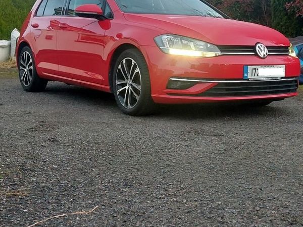 Volkswagen Golf Estate, Petrol, 2017, Red