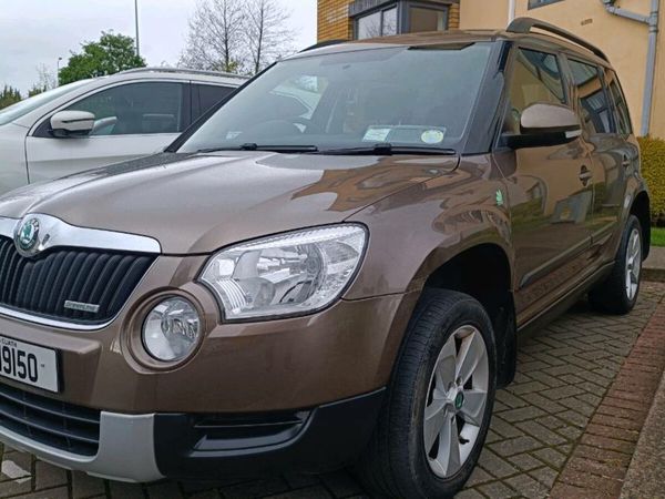 Skoda Yeti SUV, Diesel, 2012, Brown