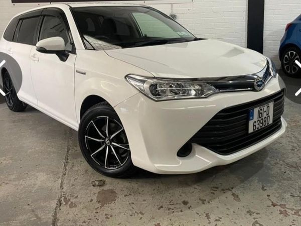 Toyota Corolla Estate, Petrol Hybrid, 2016, White