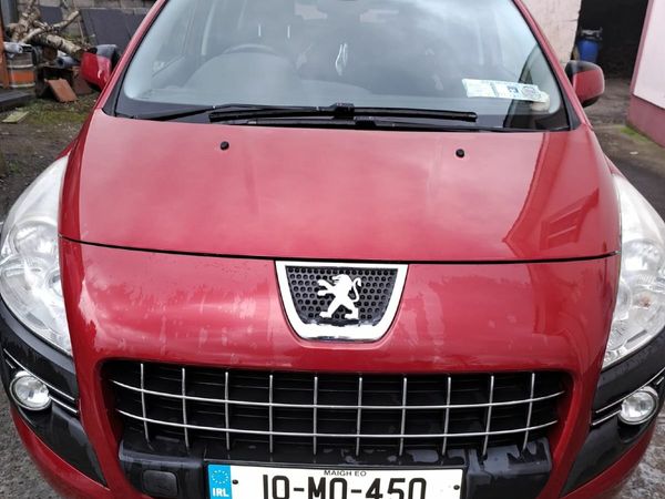Peugeot 3008 MPV, Diesel, 2010, Red