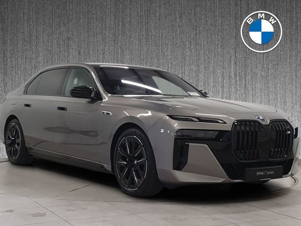 BMW 7-Series Saloon, Petrol Plug-in Hybrid, 2024, Gold