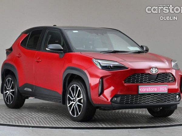 Toyota Yaris Crossover, Petrol Hybrid, 2023, Red