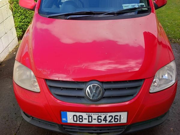 Volkswagen FOX Hatchback, Petrol, 2008, Red