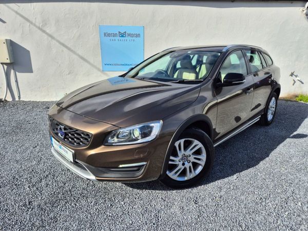 Volvo V60 Estate, Diesel, 2017, Gold