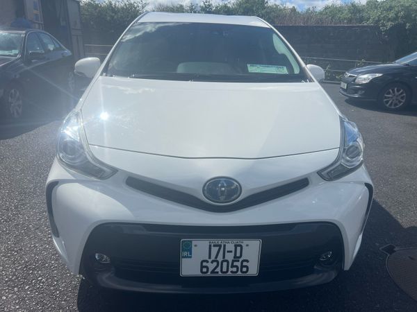 Toyota Prius MPV, Petrol Hybrid, 2017, White