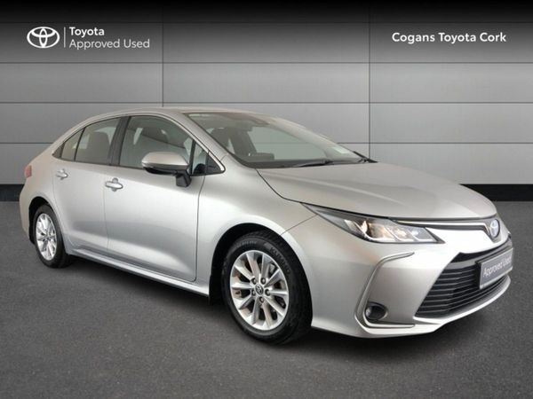 Toyota Corolla Saloon, Hybrid, 2022, Silver