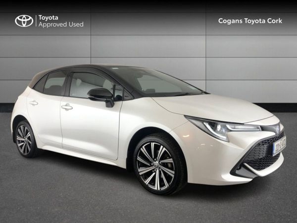 Toyota Corolla Hatchback, Hybrid, 2022, White