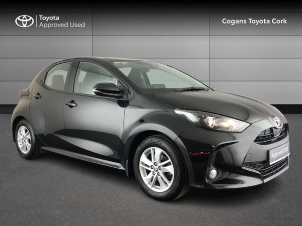 Toyota Yaris Hatchback, Petrol, 2022, Black