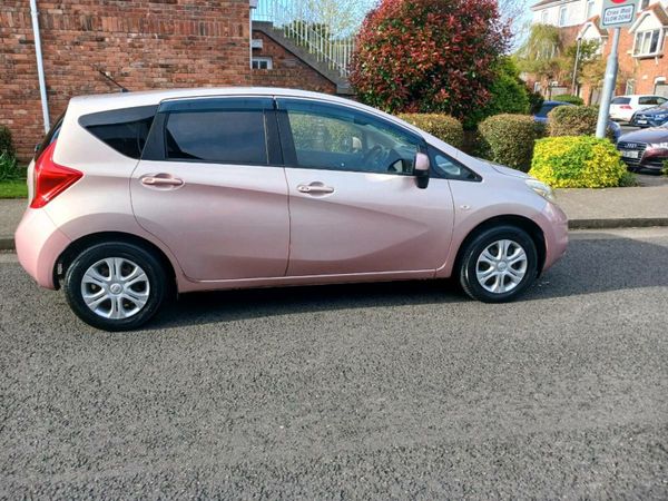 Nissan Note MPV, Petrol, 2014, Pink