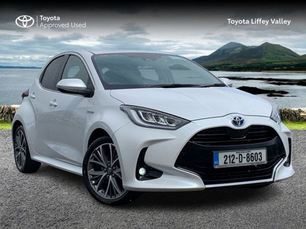 Toyota Yaris Hatchback, Hybrid, 2021, White