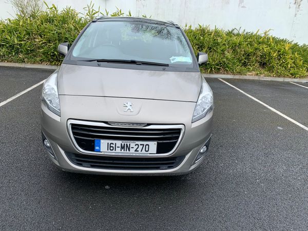 Peugeot 5008 MPV, Diesel, 2016, Grey