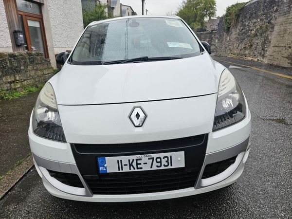 Renault Scenic MPV, Diesel, 2011, White