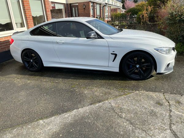 BMW 4-Series Coupe, Petrol, 2015, White