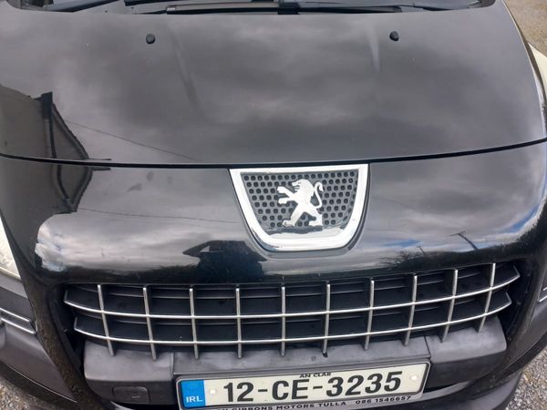 Peugeot 3008 MPV, Diesel, 2012, Black