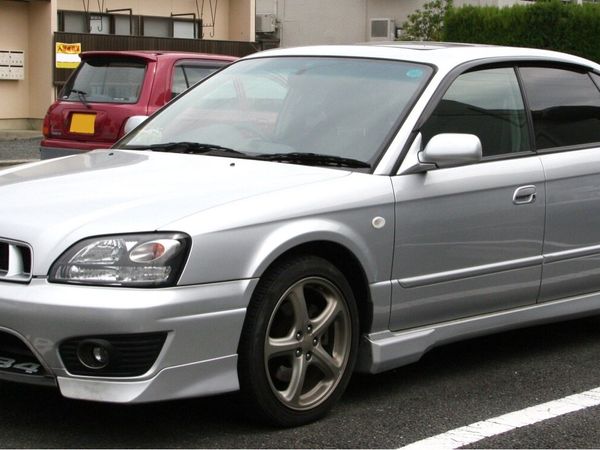 Subaru Legacy Saloon, Petrol, 2000, Black
