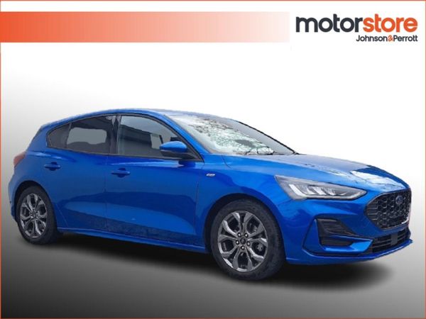 Ford Focus Hatchback, Petrol, 2023, Blue