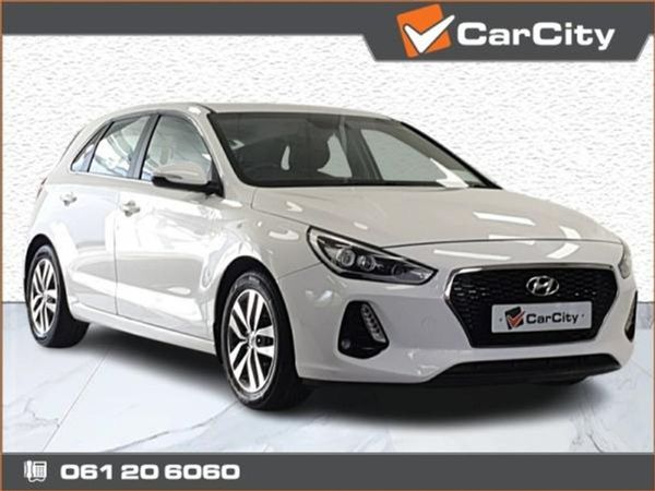 Hyundai i30 Hatchback, Petrol, 2019, White