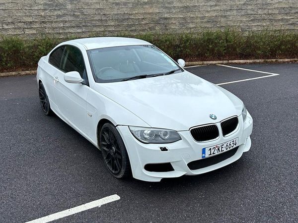 BMW 3-Series Coupe, Petrol, 2012, White