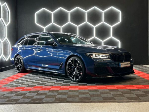 BMW 5-Series Estate, Hybrid, 2021, Blue