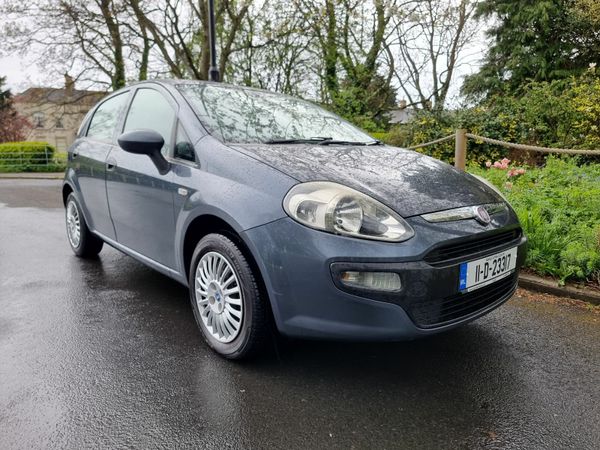 Fiat Punto Hatchback, Petrol, 2011, Blue