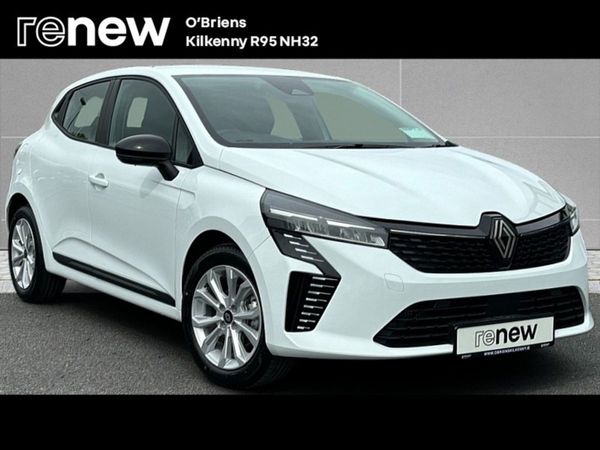 Renault Clio Hatchback, Petrol, 2025, White