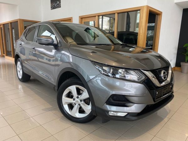 Nissan Qashqai Hatchback, Diesel, 2017, Grey