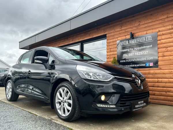 Renault Clio Hatchback, Petrol, 2019, Black