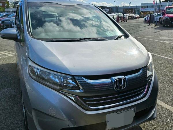Honda Freed MPV, Petrol Hybrid, 2017, Silver