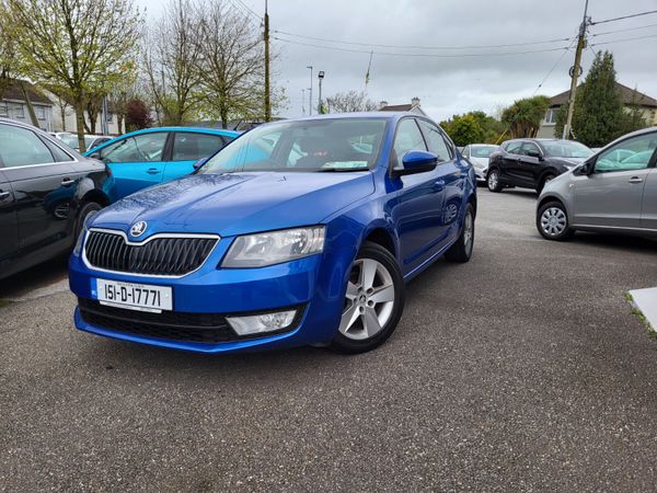 Skoda Octavia Saloon, Diesel, 2015, Blue