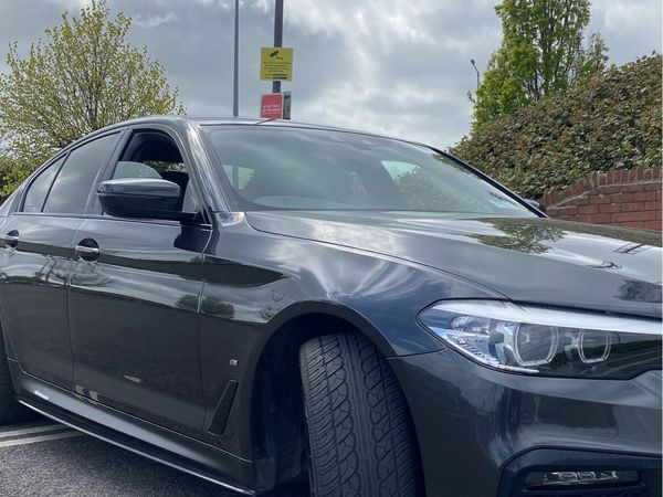BMW 5-Series Saloon, Petrol Plug-in Hybrid, 2019, Grey