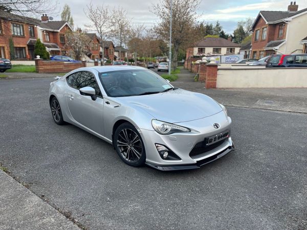 Toyota GT86 Coupe, Petrol, 2012, Silver
