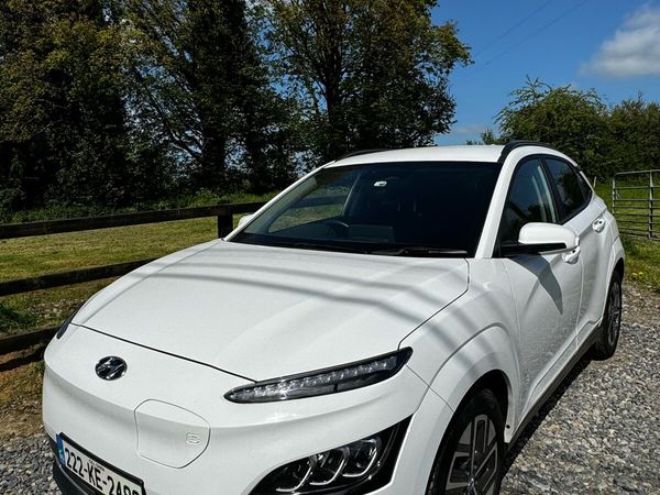 Hyundai KONA Hatchback, Electric, 2022, White