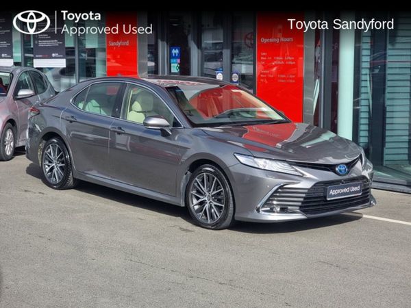Toyota Camry Saloon, Hybrid, 2023, 