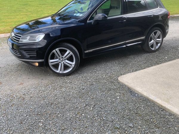 Volkswagen Touareg SUV, Diesel, 2018, Black