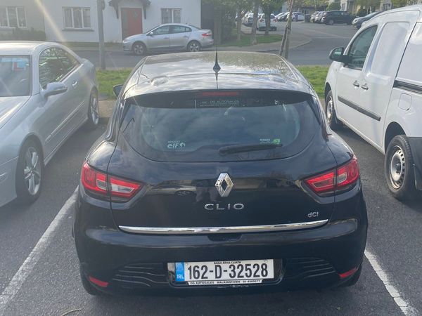 Renault Clio Hatchback, Diesel, 2016, Black