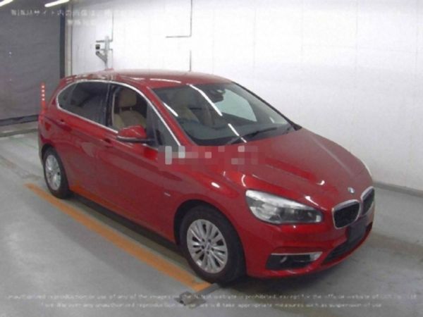 BMW 2-Series Hatchback, Petrol, 2016, Red